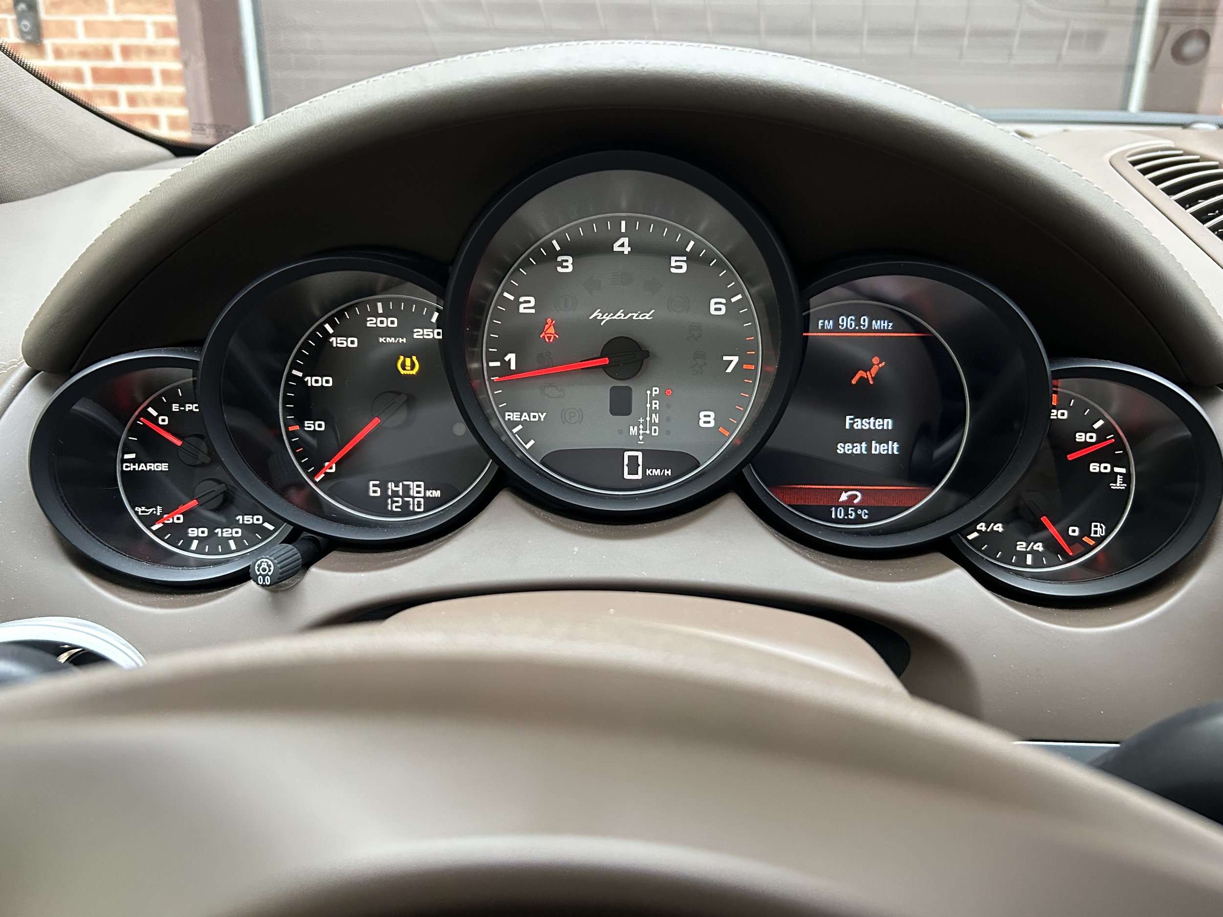 Porsche Cayenne S Hybrid 2011 — photo 16