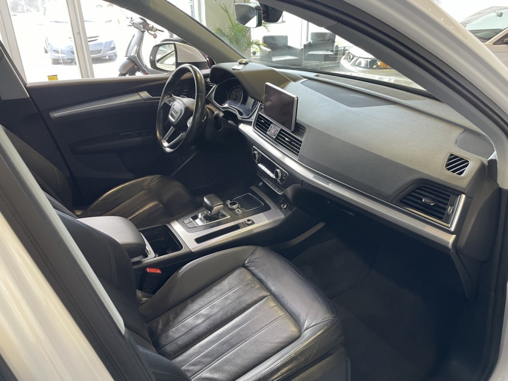 Audi Q5 Progressiv 2018 — photo 16