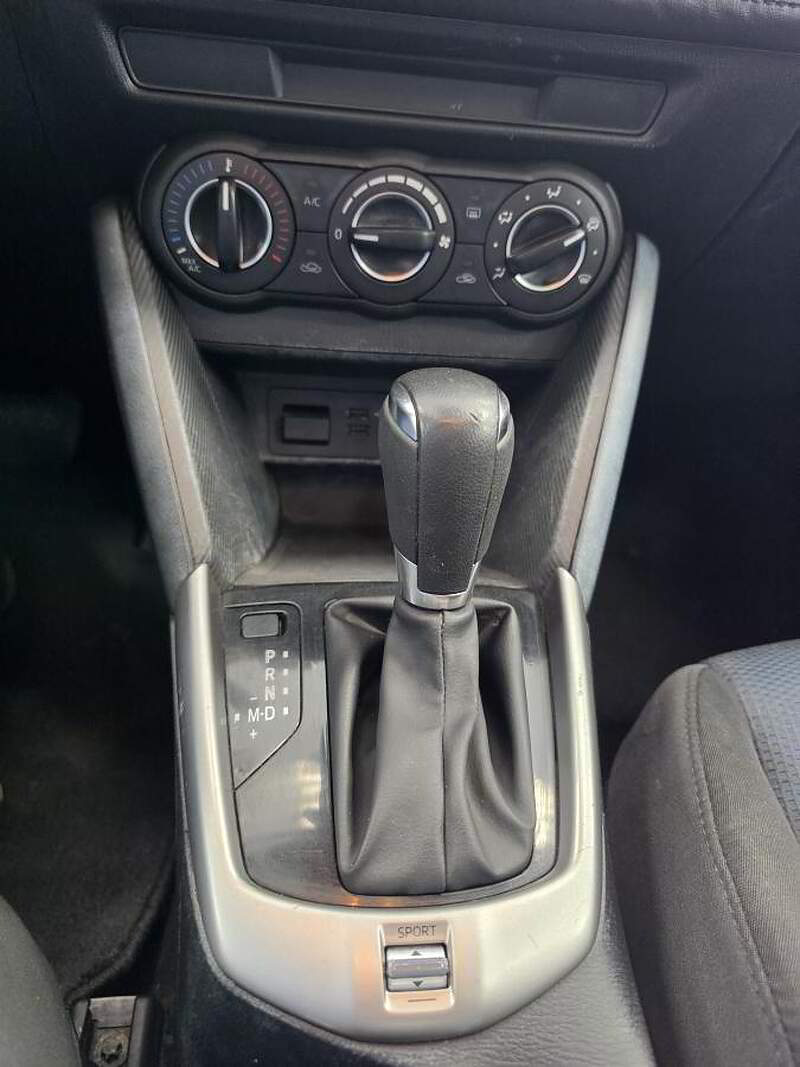 Toyota Yaris hatchback 2020 LE / AUTO + + CAMERA + BLUETOOTH +++ — photo 18