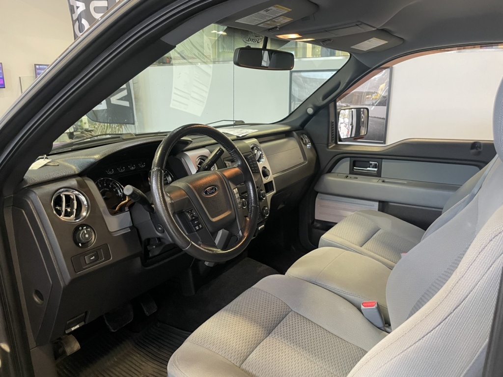 Ford F-150 Lariat 2014 — photo 18