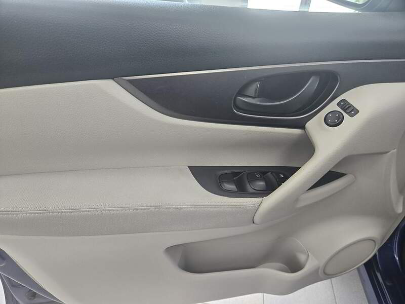 Nissan Qashqai 2018 S / AUTO + CAMERA + BLUETOOTH + BAS KM +++ — photo 11
