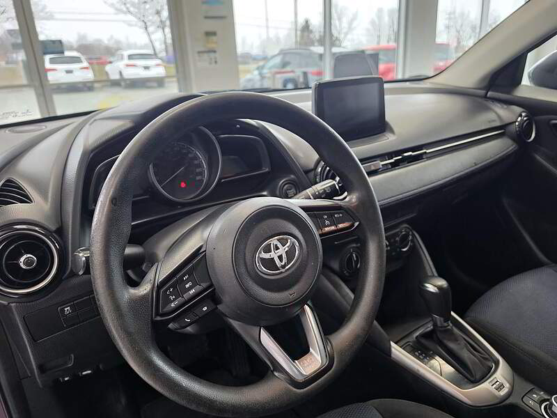Toyota Yaris hatchback 2020 LE / AUTO + + CAMERA + BLUETOOTH +++ — photo 10