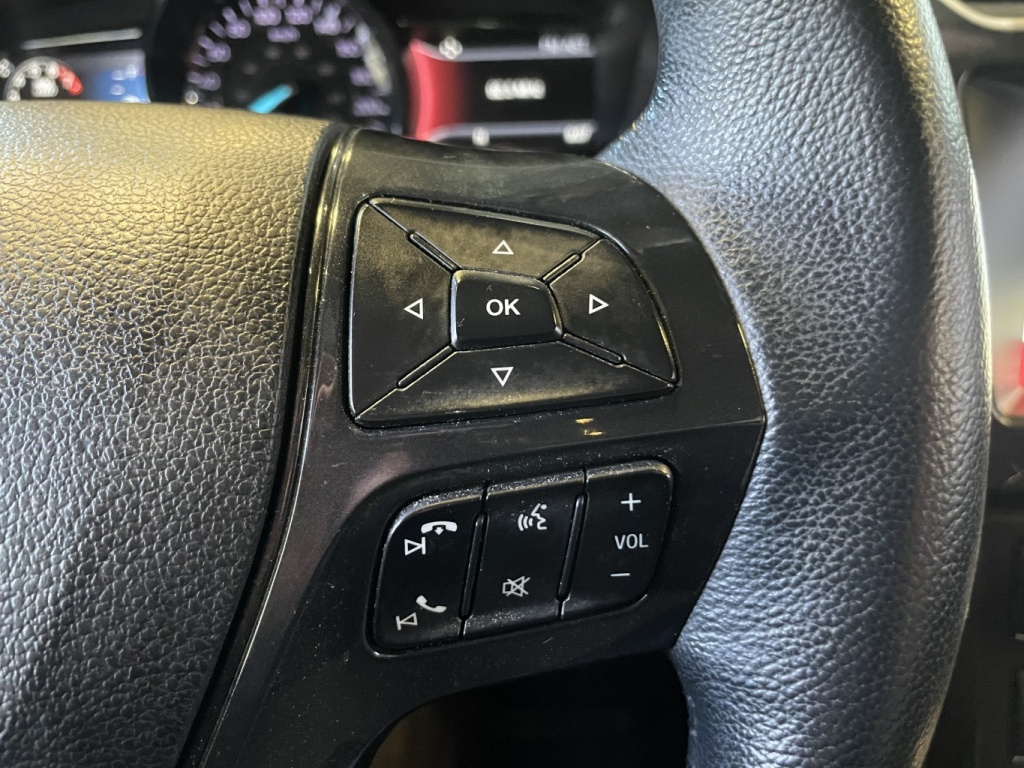 Ford Explorer XLT 2018 — photo 25