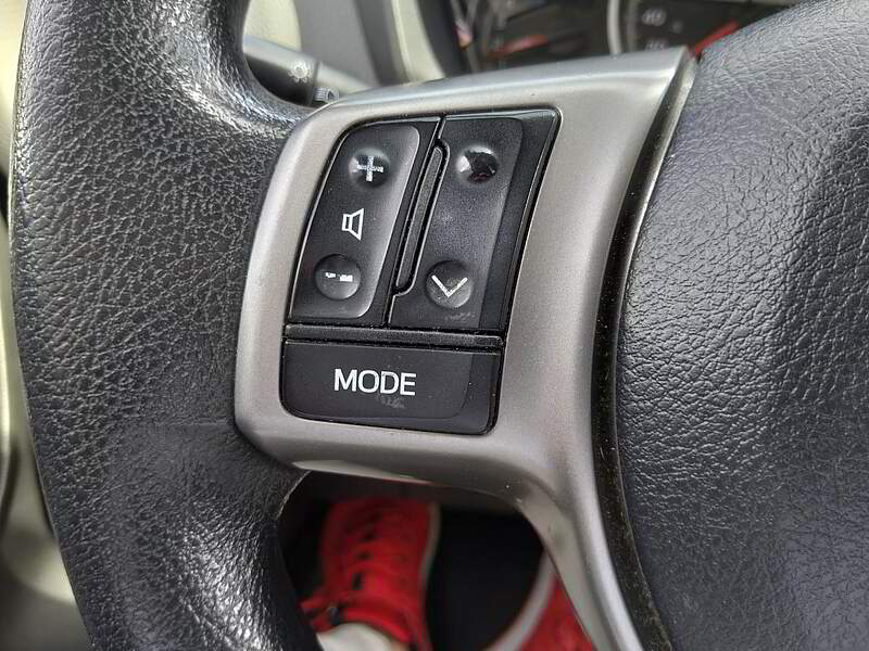 Toyota Yaris hatchback 2017 Hayon 5 portes, boîte automatique, LE — photo 11