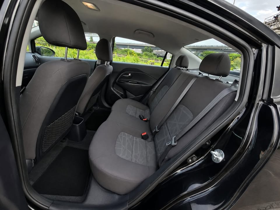 2016 Kia Rio — photo 7