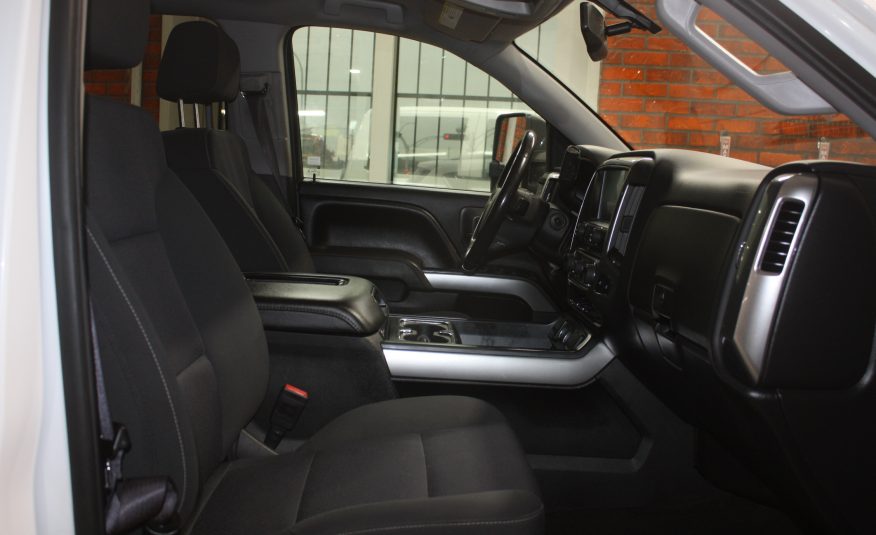 2017 CHEVROLET SILVERADO 1500 CREW CAB 4X4 — photo 8