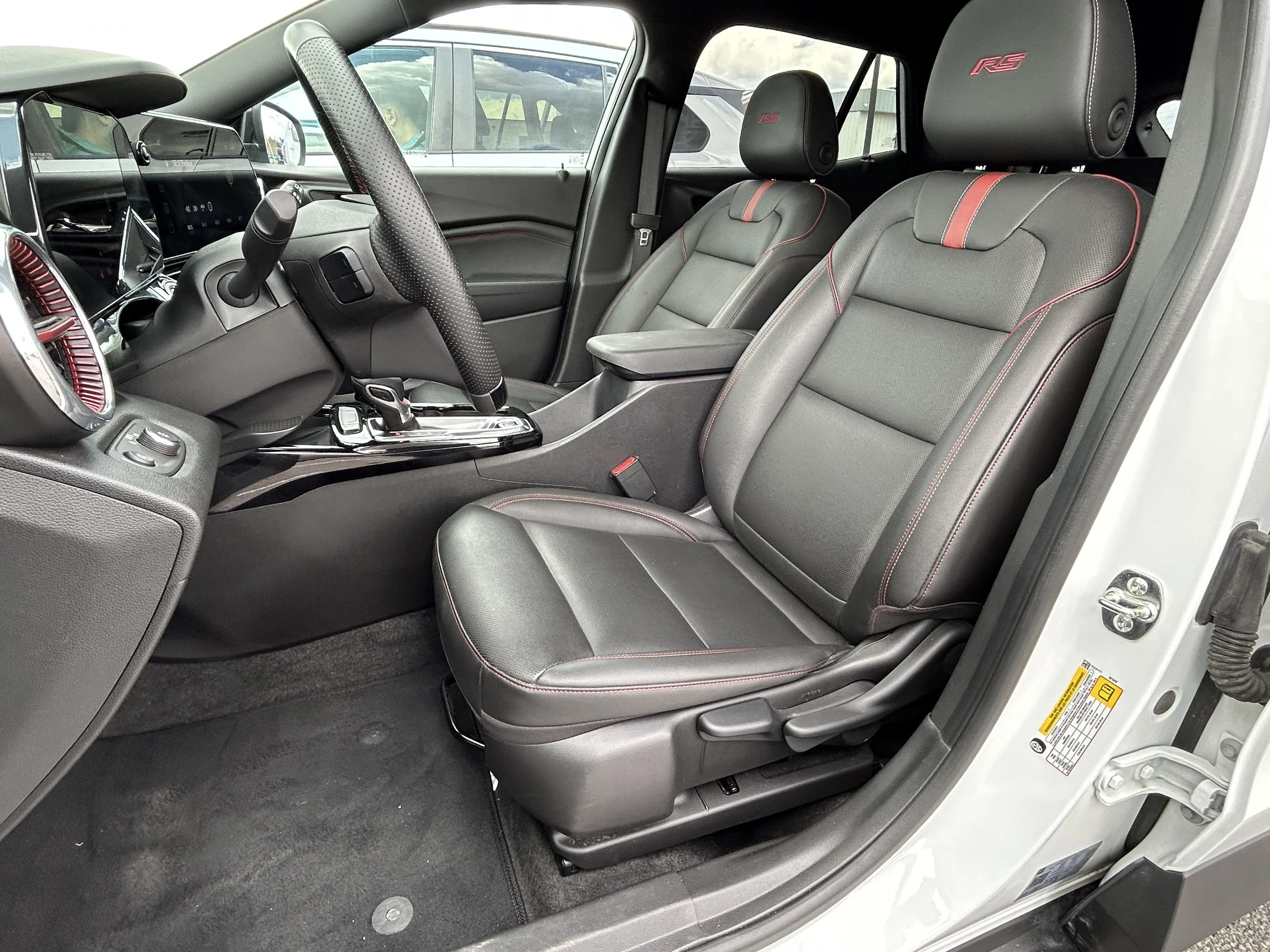 2025 Chevrolet Trax 2RS — photo 10