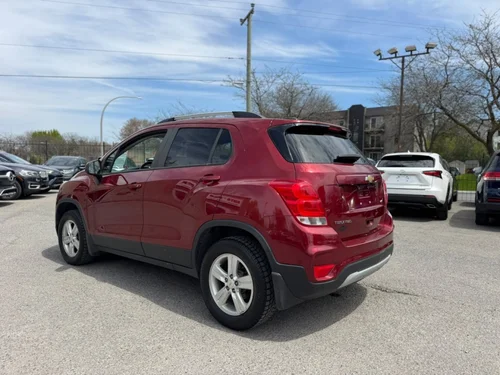 Chevrolet Trax LT 2021 — photo 8