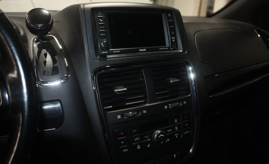 2020 DODGE GRAND CARAVAN SXT PRENIUM PLUS — photo 12