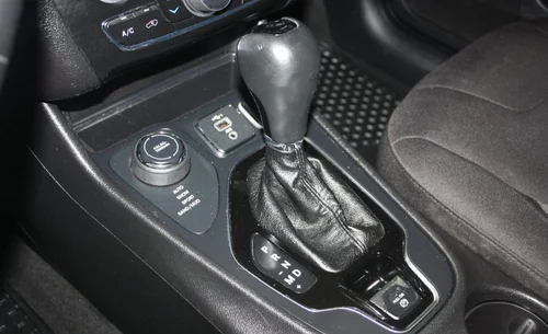 2020 JEEP CHEROKEE ALTITUDE 4X4 — photo 11