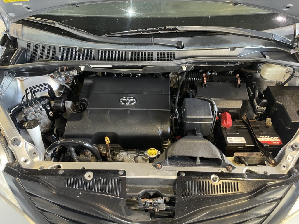 Toyota Sienna CE 2012 — photo 11