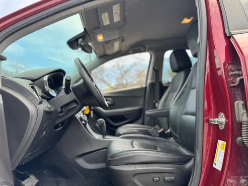 Chevrolet Trax LT 2021 — photo 13