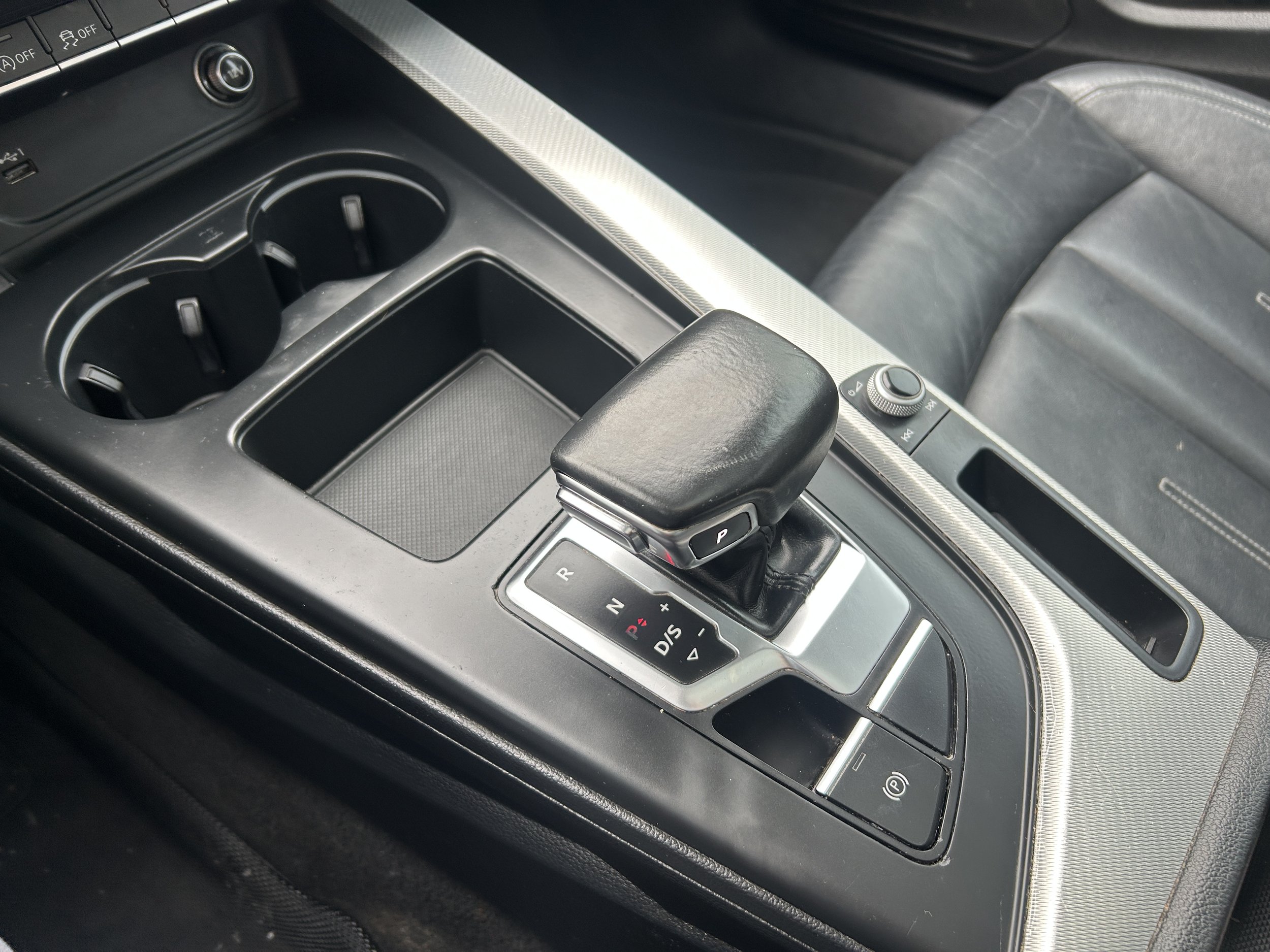 Audi A4 Progressiv S-Line 2020 — photo 18