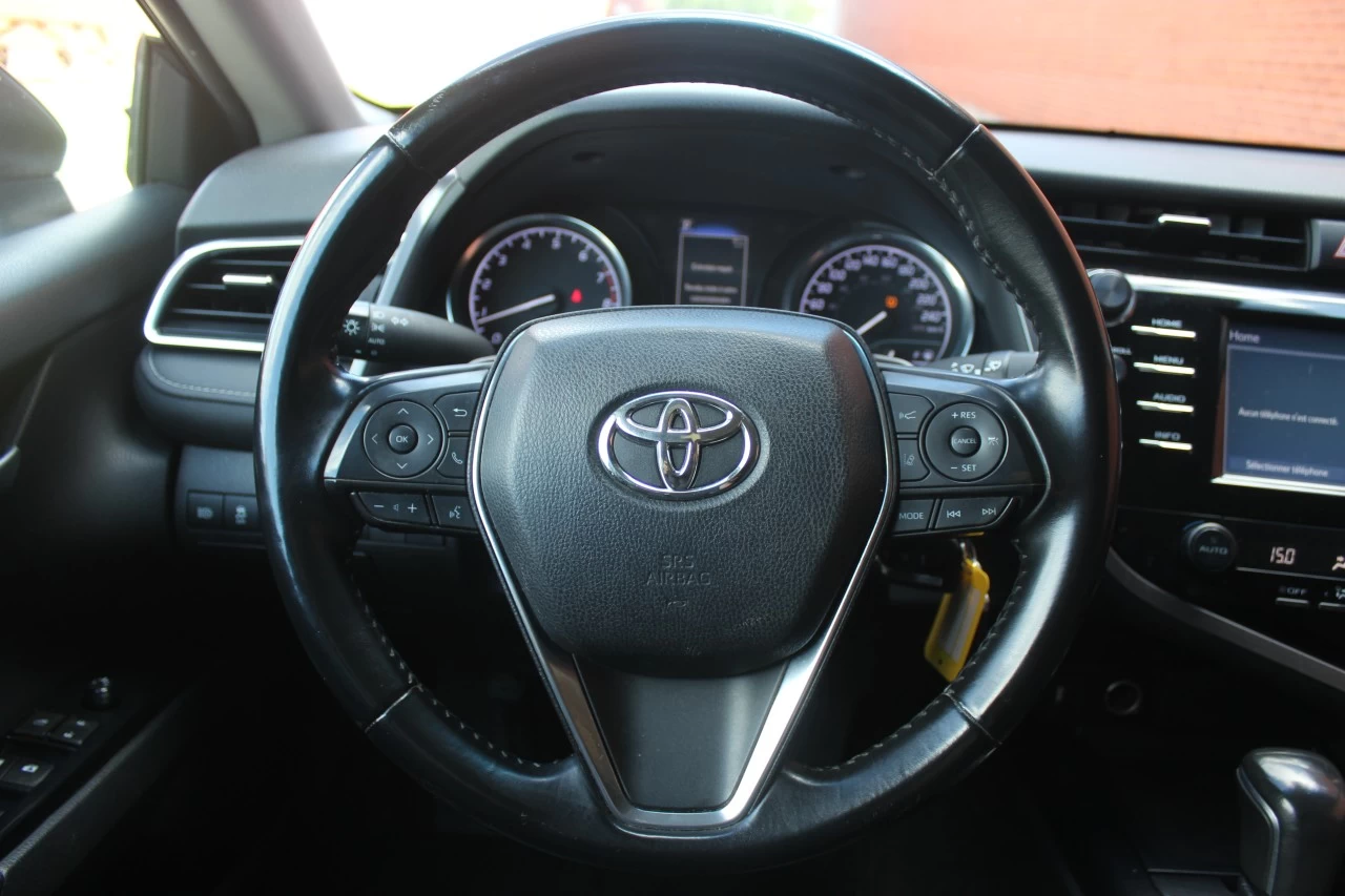 TOYOTA Camry — photo 13