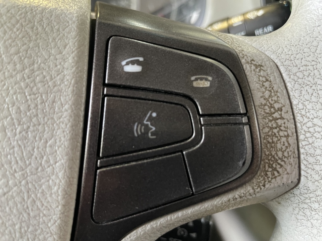 Toyota Sienna LE 2012 — photo 21