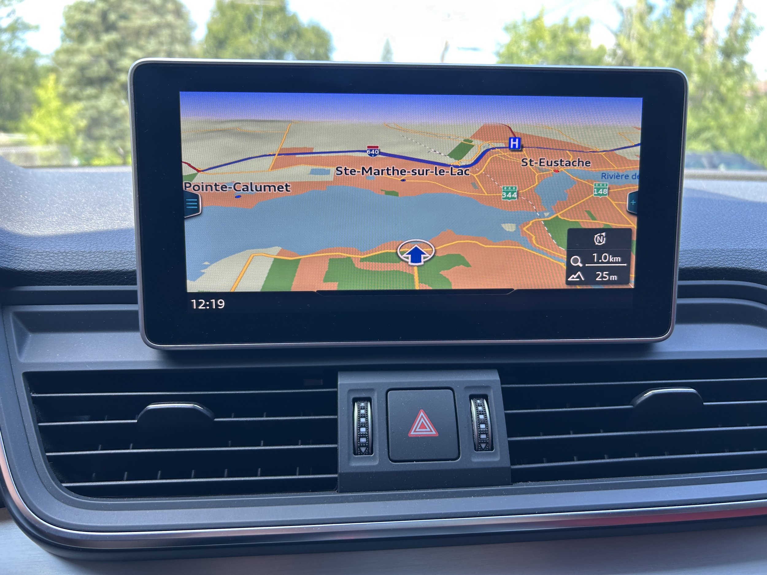 Audi SQ5 2018 — photo 19