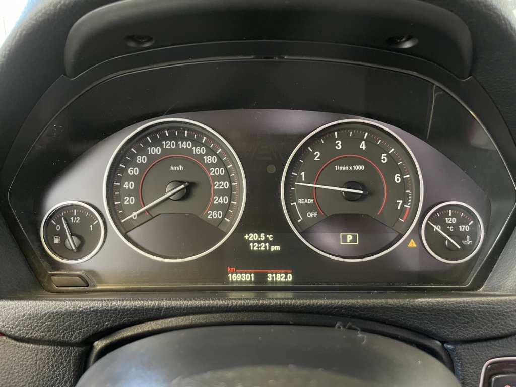 BMW Serie 3 320i xDrive 2014 — photo 20