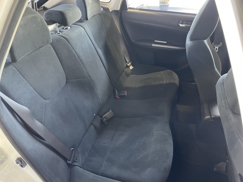 Subaru Impreza 2,5i avec Groupe Limited 2011 — photo 11