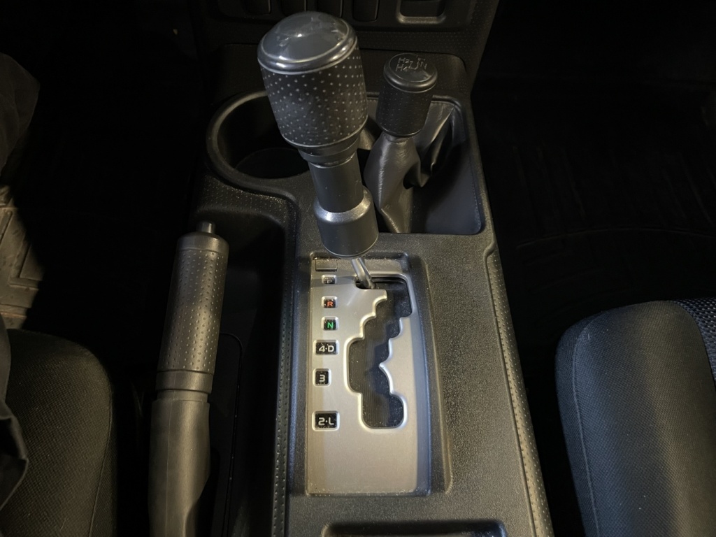 Toyota FJ Cruiser  2011 — photo 26