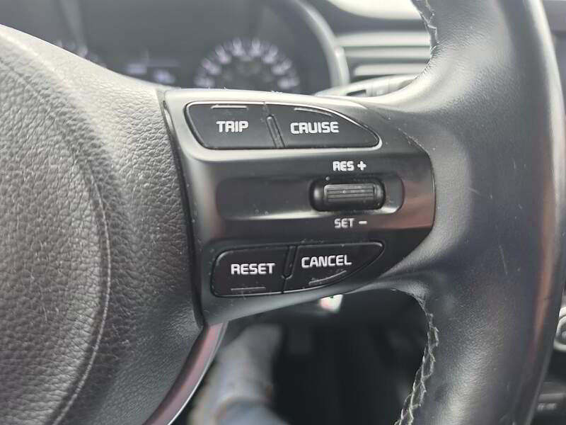 Kia Rio5 2019 LX / MANUEL + CAMERA + BLUETOOTH + BAS KM ++++ — photo 15