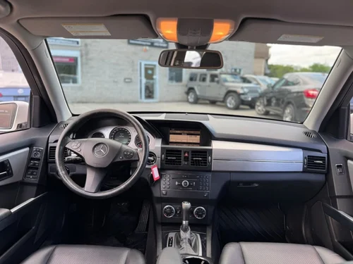 Mercedes-Benz GLK-Class GLK 350 2010 — photo 11