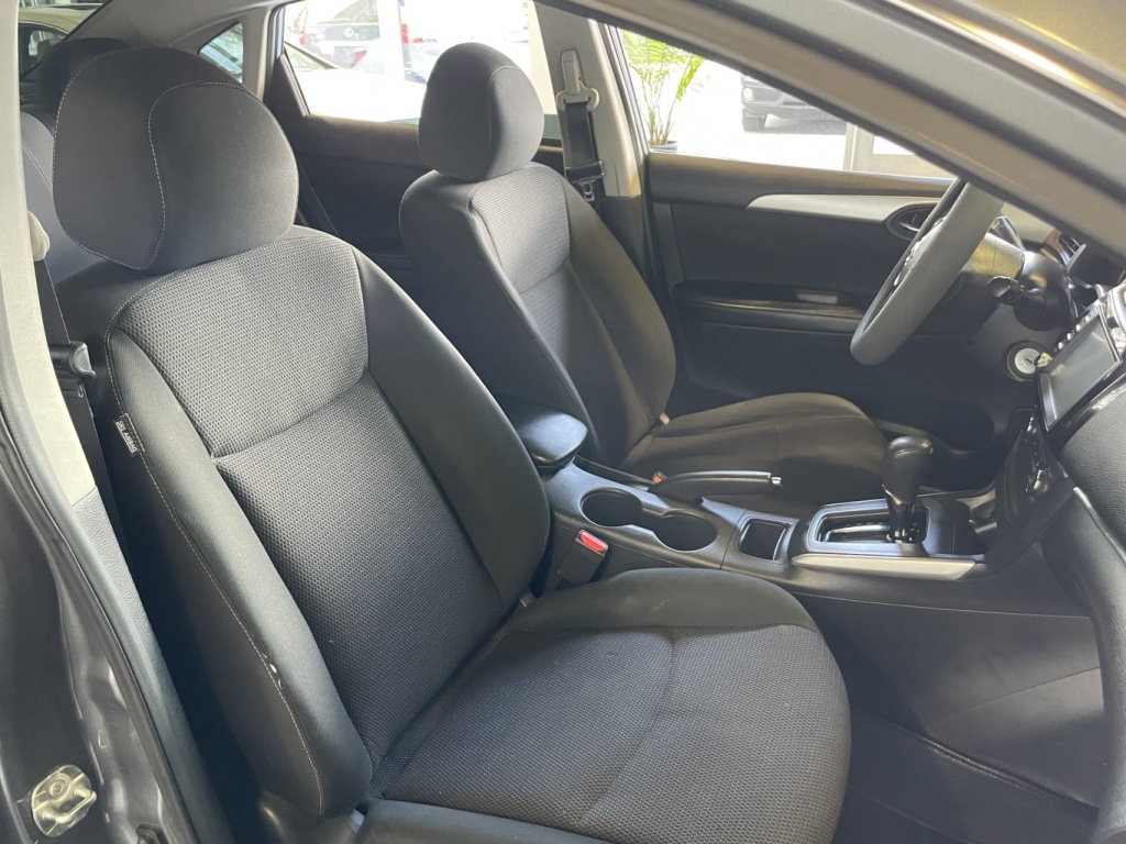 Nissan Sentra SV 2019 — photo 12