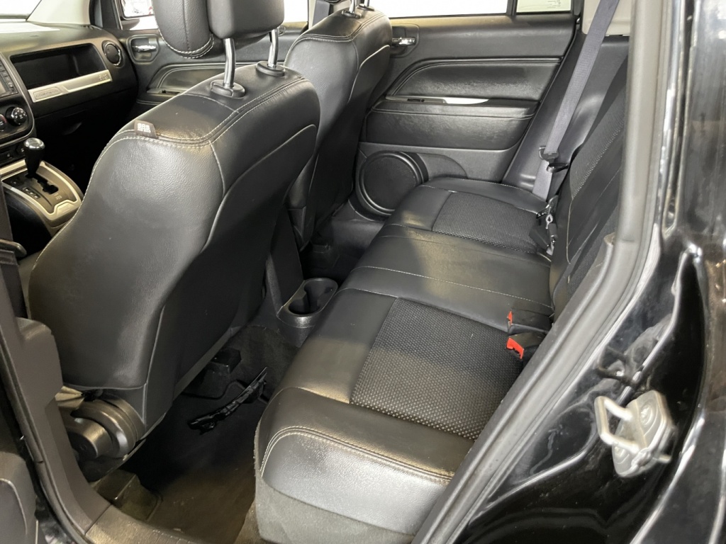 Jeep Compass Sport 2016 — photo 11