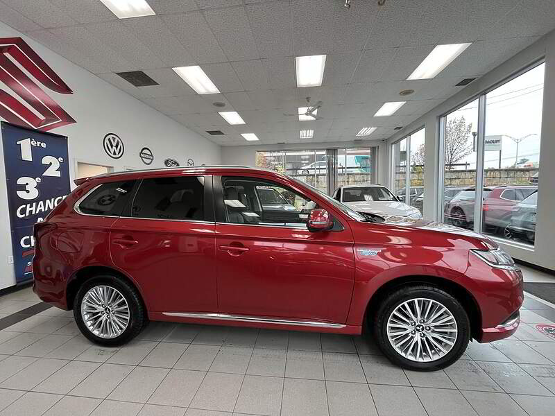 Mitsubishi Outlander PHEV 2019 GT / + AUTO + TOIT + CAMERA + BLUETOOTH + BAS KM ++++ — photo 4