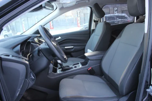 FORD Escape — photo 8