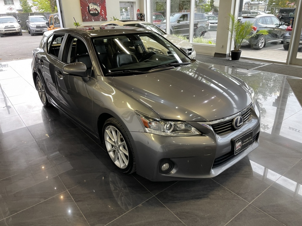 Lexus CT 200h  2012 — photo 3