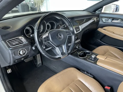 Mercedes-Benz CLS-Class CLS 550 2012 — photo 16