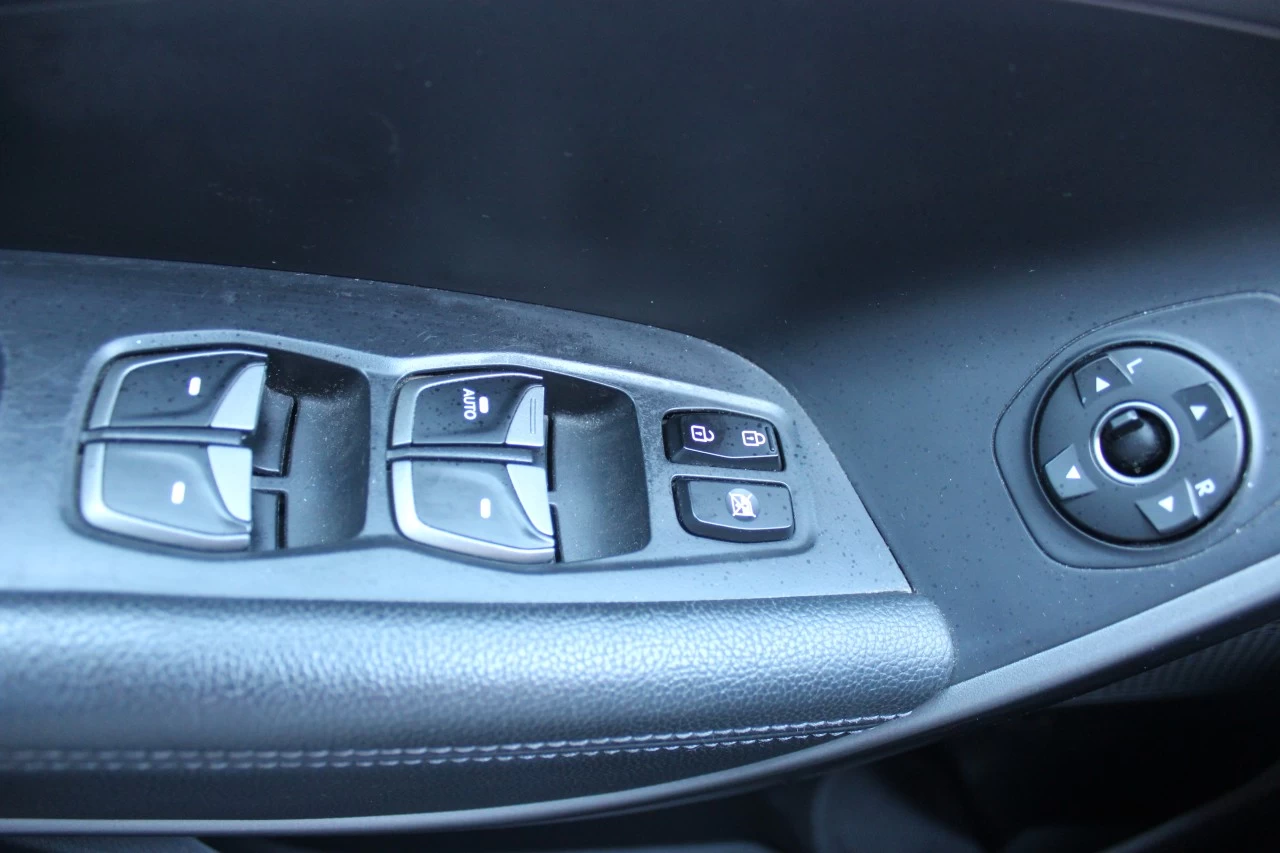 HYUNDAI Santa Fe — photo 18