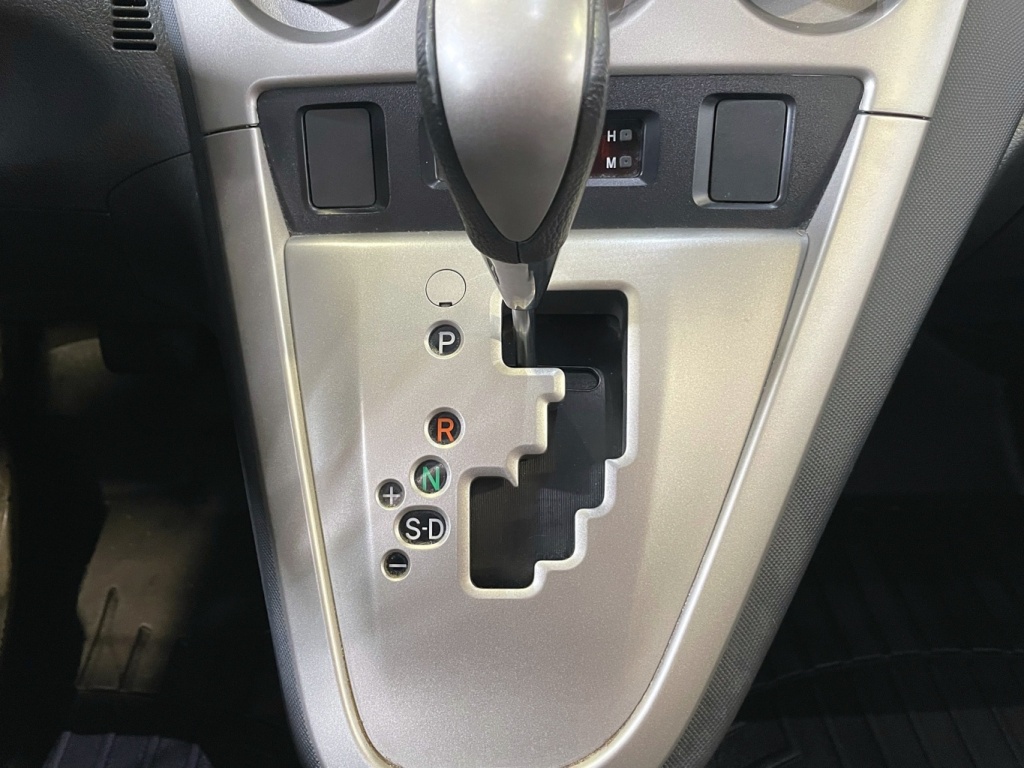 Toyota Matrix XR 2010 — photo 26