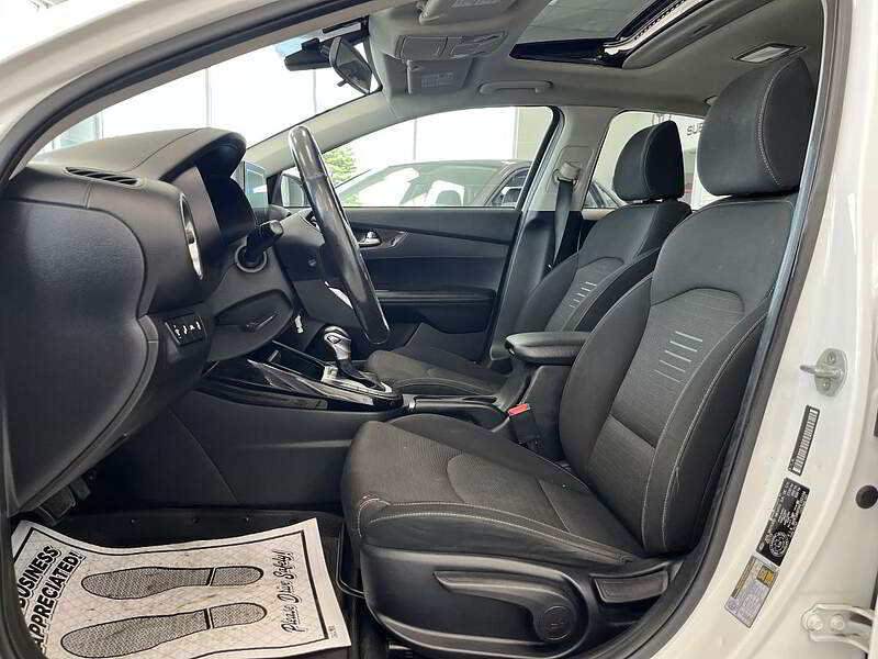 Kia Forte 2019 EX / AUTO + TOIT + CAMERA + BLUETOOTH — photo 11