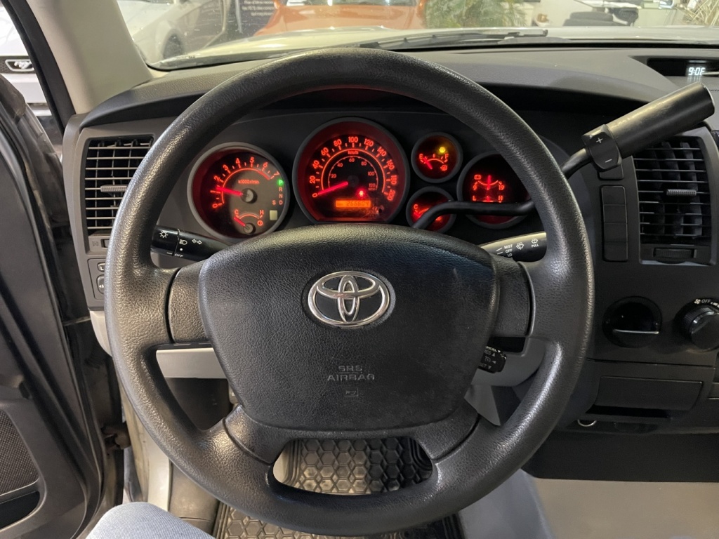 Toyota Tundra DLX 2008 — photo 14