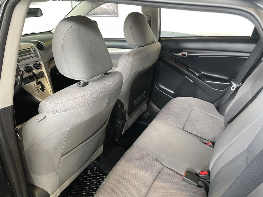 Toyota Matrix XR 2010 — photo 10