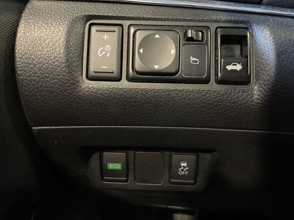 Nissan Sentra SV 2019 — photo 22
