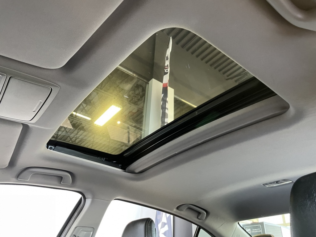 Honda Accord Touring 2015 — photo 32