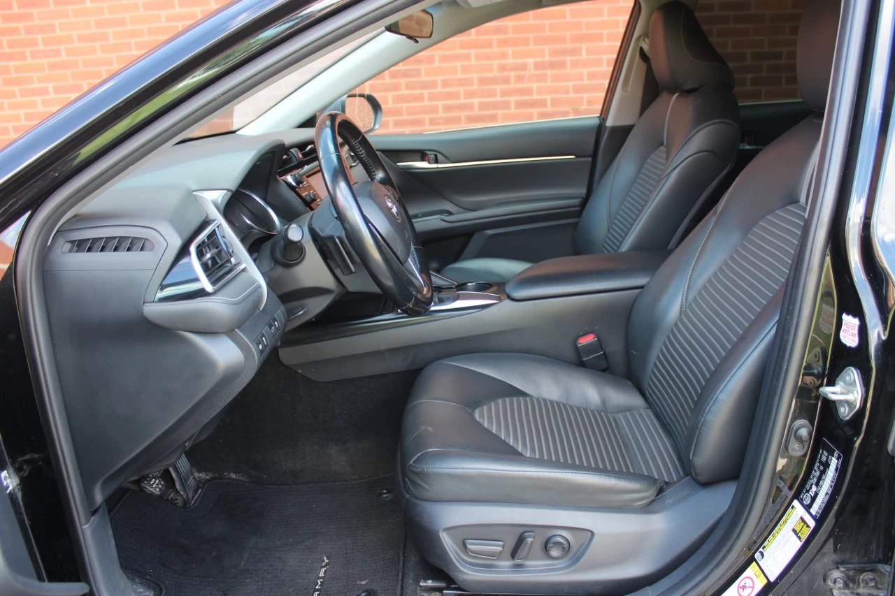 TOYOTA Camry — photo 8