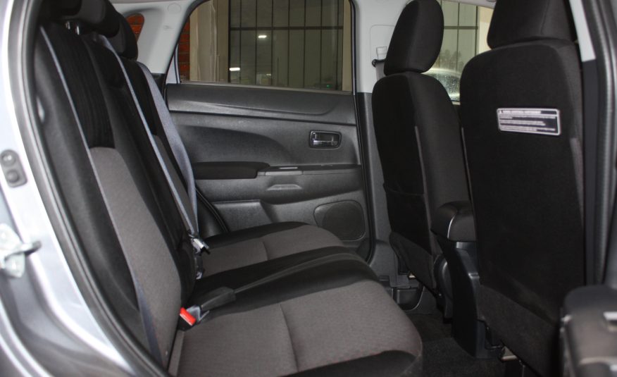 2017 MITSUBISHI RVR SE AWD — photo 5