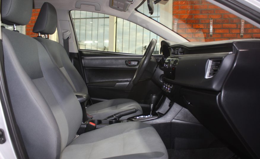 2015 TOYOTA COROLLA CE — photo 8