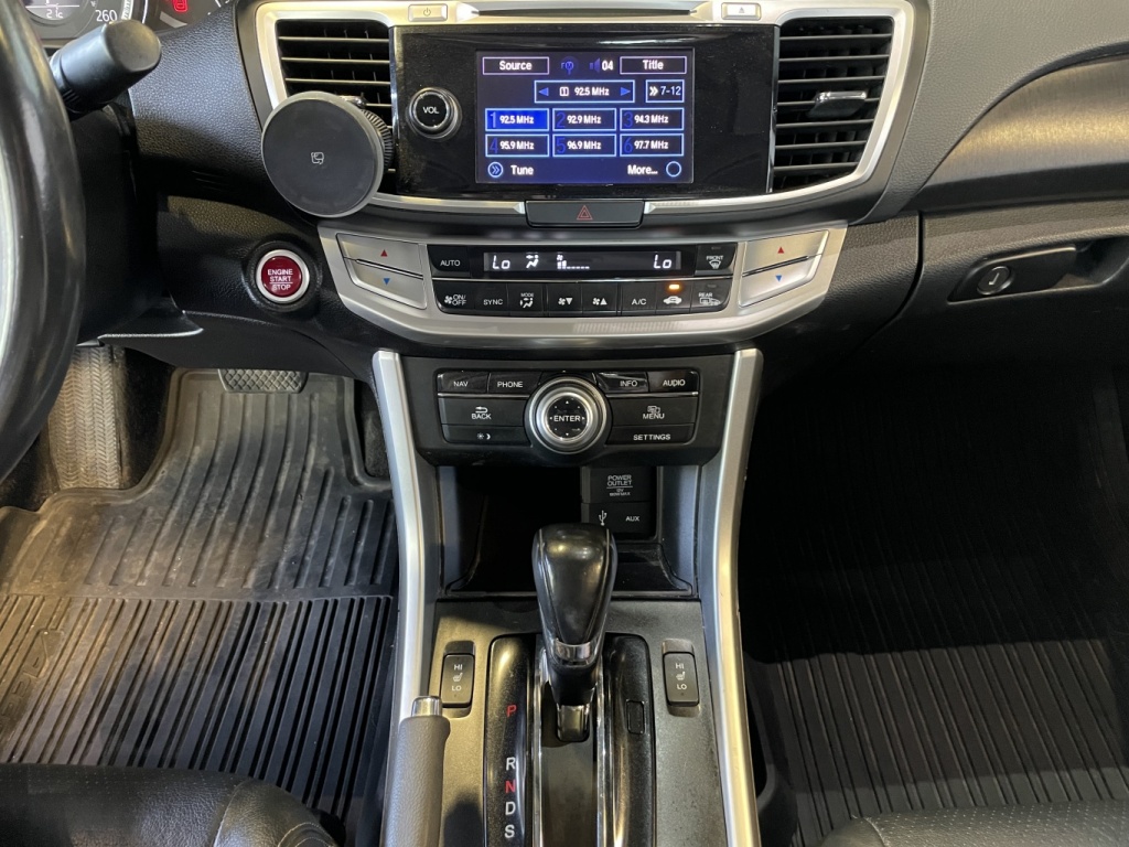 Honda Accord Touring 2015 — photo 30