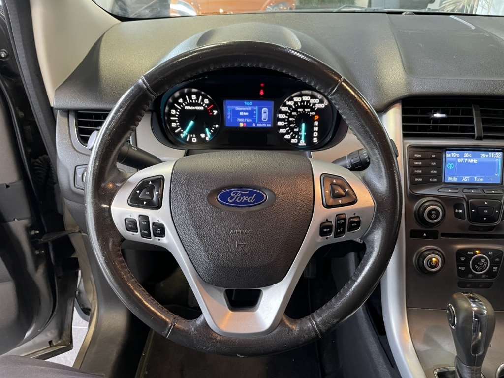 Ford Edge SEL 2013 — photo 16