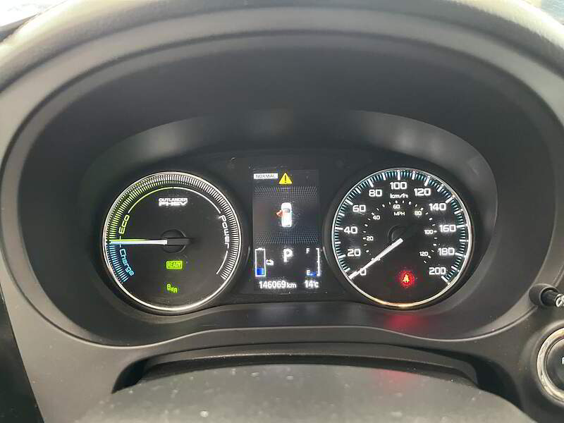 Mitsubishi Outlander PHEV 2019 GT / + AUTO + TOIT + CAMERA + BLUETOOTH + BAS KM ++++ — photo 16