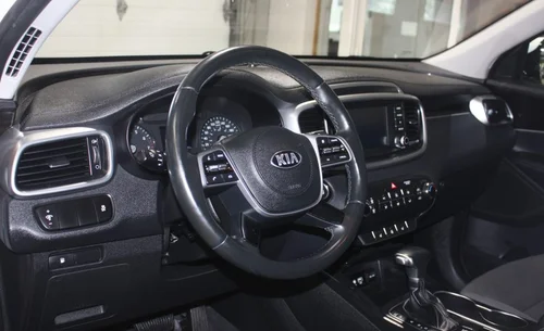2019 KIA SORENTO LX AWD 2.4L 5 PASSAGERS — photo 9
