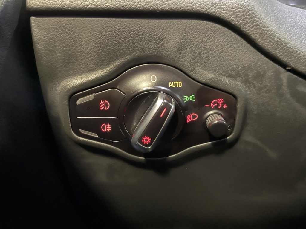 Audi Q5 2,0T Progressiv 2016 — photo 25