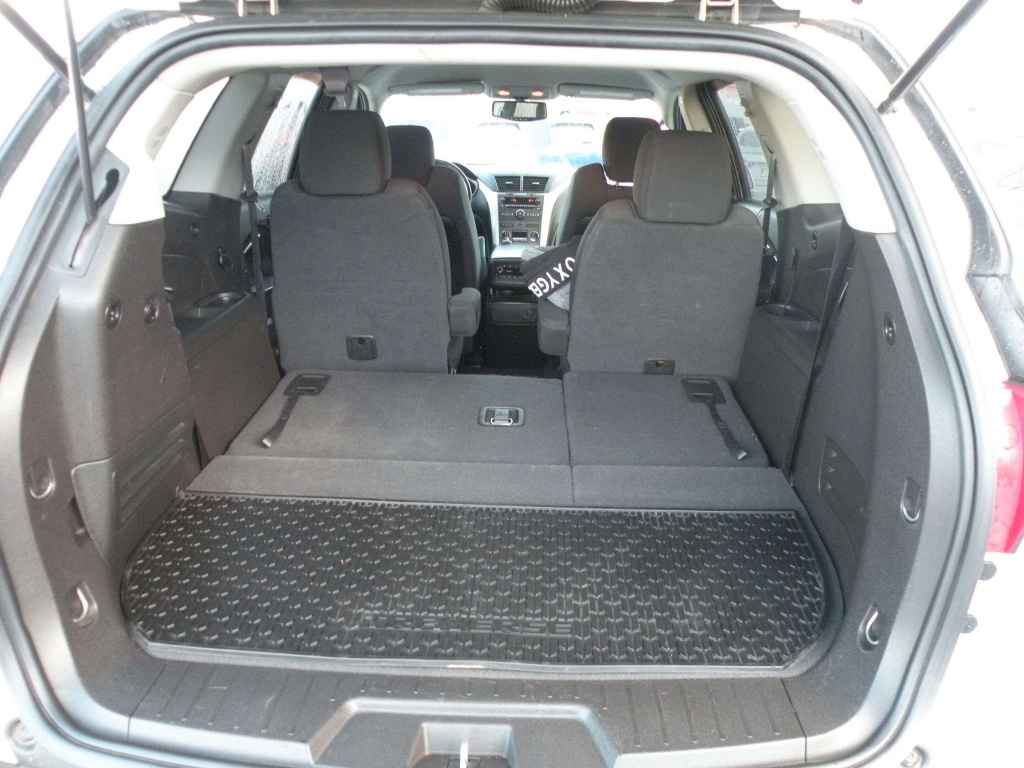 Chevrolet Traverse 2LT 2011 — photo 10