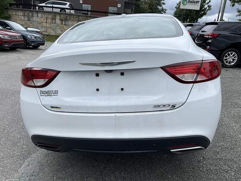 Chrysler 200 2016 S / TOIT PANO / CAMERA + CUIR + BLUETOOTH + BAS KM +++ — photo 5