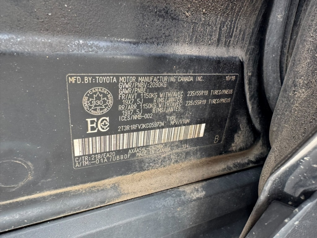 Toyota RAV4 XLE 2019 — photo 17