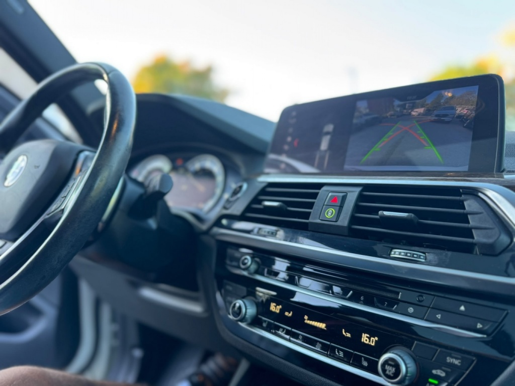 BMW X3 xDrive30i 2018 — photo 13